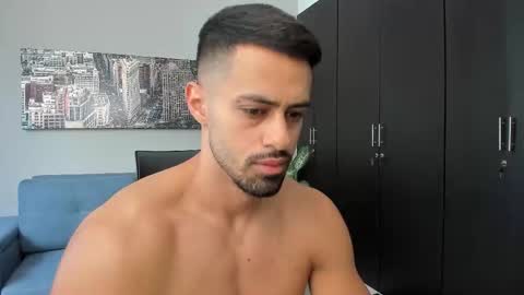 thiago_driussi online show from 10/17/25, 12:19