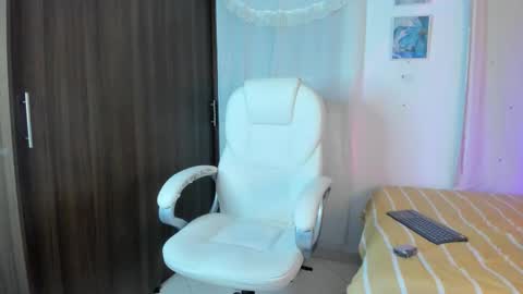 Manuel online show from 11/13/25, 06:01