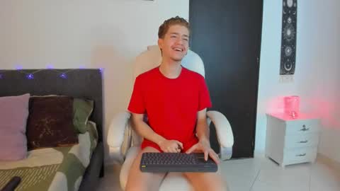 Manuel online show from 02/15/26, 03:25