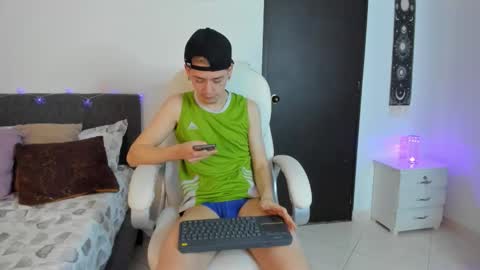 Manuel online show from 02/23/26, 03:26