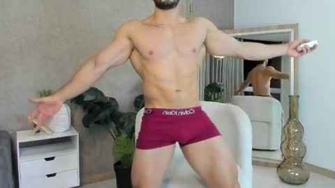 Snapshot of thiago_moretti chatting on 06/24/26, 12:09 THIAGO online show from 06/24/26, 12:09