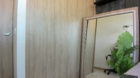 Snapshot of thiago_moretti chatting on 06/24/26, 09:47 THIAGO online show from 06/24/26, 09:47