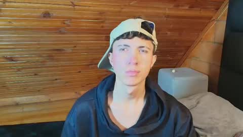 thiago_n_sam online show from 11/06/25, 06:42