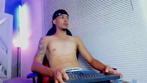 Thiago online show from 06/14/26, 02:24