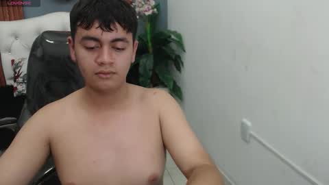thiago_saenzz online show from 02/28/26, 06:09
