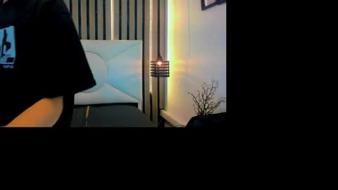 thiago_twink38 online show from 04/14/26, 03:34