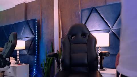 T H I A G O online show from 06/09/26, 03:07