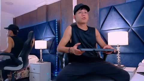 T H I A G O online show from 06/10/26, 02:34