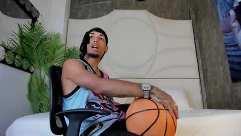 ThiagoFerreti online show from 10/29/25, 07:26