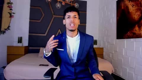 ThiagoFerreti online show from 11/28/25, 08:55