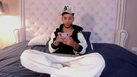 ThiagoFerreti online show from 03/17/26, 05:44