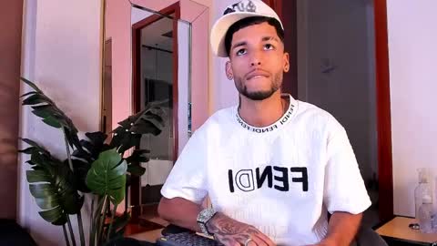 ThiagoFerreti online show from 04/01/26, 03:18