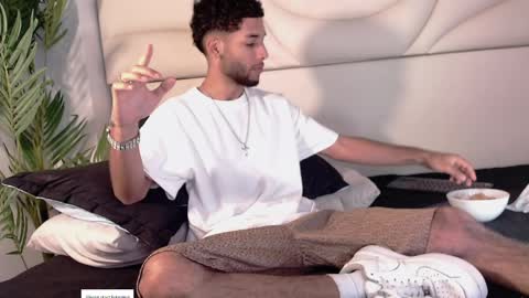 ThiagoFerreti online show from 04/11/26, 03:33