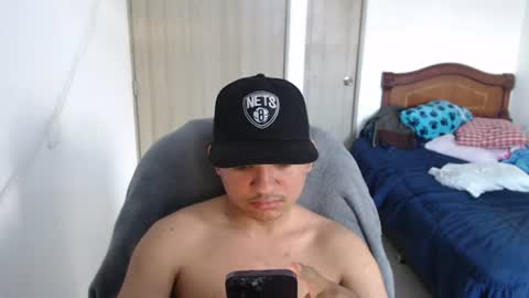 Snapshot of thiagohoyos chatting on 07/25/26, 09:56 thiagohoyos online show from 07/25/26, 09:56