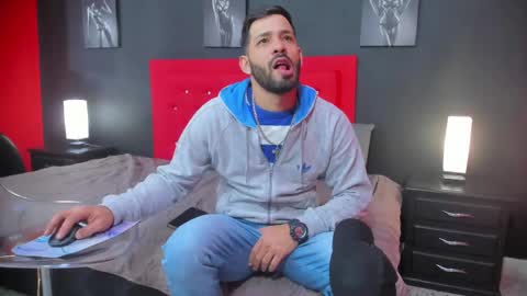 Thia Gomez online show from 10/02/25, 12:23