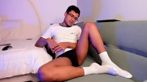 Snapshot of thiagovega_ chatting on 07/05/26, 04:19 thiagovega_ online show from 07/05/26, 04:19