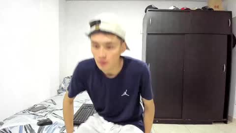 Snapshot of thiagowells_ chatting on 12/26/24, 12:46 Thiago Wells online show from 12/26/24, 12:46