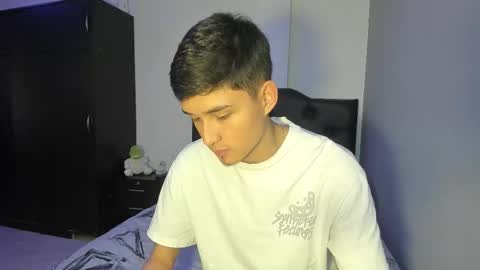 Snapshot of thiagowells_ chatting on 11/05/25, 07:03 Thiago Wells online show from 11/05/25, 07:03