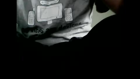 Snapshot of thick9dtf chatting on 01/01/25, 03:03 thick9dtf online show from 01/01/25, 03:03