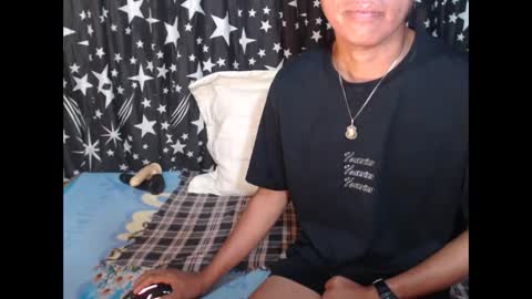 Snapshot of thick_bigcock13 chatting on 01/29/25, 02:09 gil online show from 01/29/25, 02:09