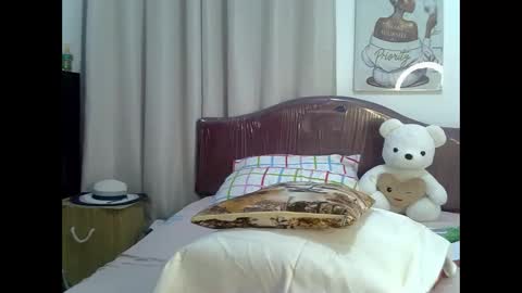 Snapshot of thickassvillageebony chatting on 05/11/26, 07:11 thickassvillageebony online show from 05/11/26, 07:11