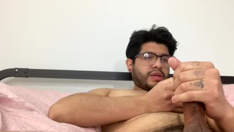 Snapshot of thickcockmatt chatting on 12/15/24, 08:04 ThickCockMatt online show from 12/15/24, 08:04