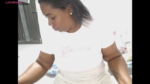 XIOMARA  online show from 12/01/25, 01:21