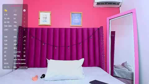 Snapshot of thickeebonyy chatting on 01/25/25, 10:28 thickeebonyy online show from 01/25/25, 10:28