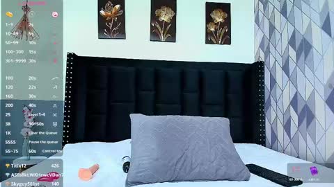 Snapshot of thickeebonyy chatting on 03/01/25, 07:37 thickeebonyy online show from 03/01/25, 07:37