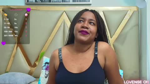 Snapshot of thickeebonyy chatting on 03/12/25, 08:20 thickeebonyy online show from 03/12/25, 08:20