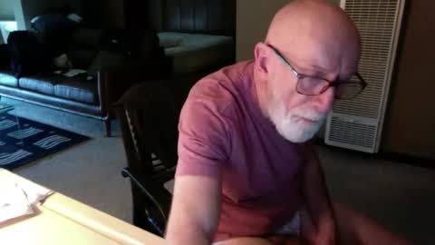 Snapshot of thickmorninwood chatting on 05/29/26, 03:32 thickmorninwood online show from 05/29/26, 03:32