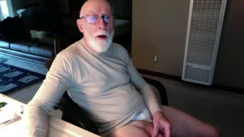 Snapshot of thickmorninwood chatting on 06/14/26, 02:30 thickmorninwood online show from 06/14/26, 02:30