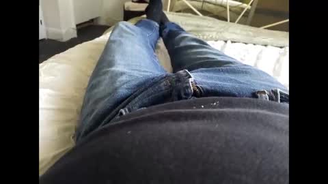 Snapshot of thicksingarters chatting on 12/20/24, 03:42 thicksingarters online show from 12/20/24, 03:42