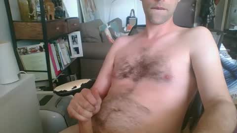 Snapshot of thickty chatting on 09/19/25, 05:57 thickty online show from 09/19/25, 05:57