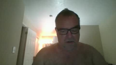 Snapshot of thickwhiteload chatting on 04/29/26, 01:15 thickwhiteload online show from 04/29/26, 01:15
