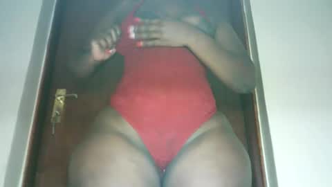 thickybabe_05 online show from 02/14/25, 06:12