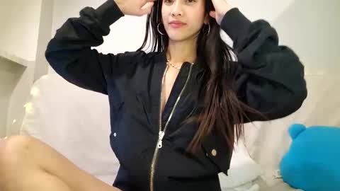 Snapshot of thifa2x chatting on 01/10/26, 07:04 thifa2x online show from 01/10/26, 07:04