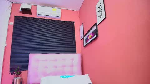 Eva  online show from 02/08/25, 12:06