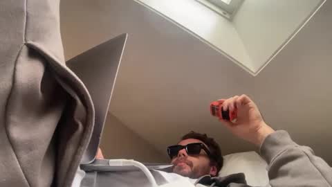 Thinking About This New Girl online show from 03/06/25, 02:29