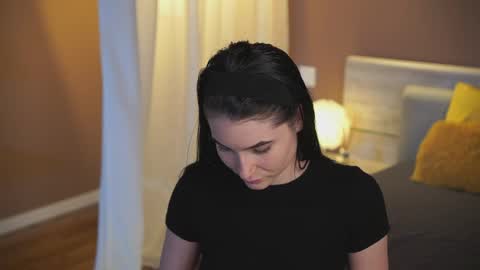 Lilly online show from 04/19/26, 06:10