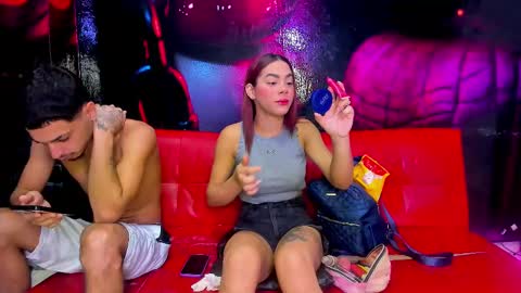 Snapshot of thisforyou_ chatting on 03/04/25, 12:33 Made for you Chloe online show from 03/04/25, 12:33