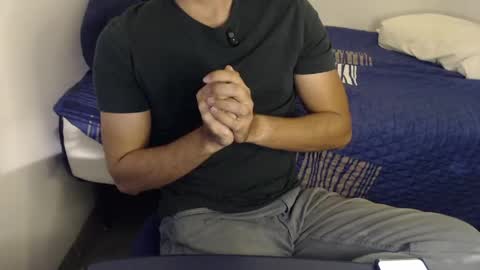 Snapshot of thisguy692 chatting on 06/09/26, 01:28 Daniel online show from 06/09/26, 01:28