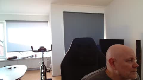 thomas315627 online show from 03/04/26, 01:50