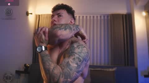 Thomas Falcon online show from 11/02/25, 01:19