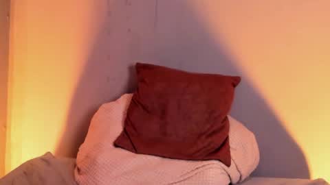 Thomas 3  JUST STAY AND BE MY LAST LOVE online show from 01/09/25, 08:33