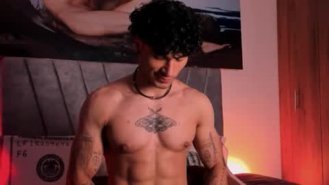 Thomas 3  JUST STAY AND BE MY LAST LOVE online show from 11/01/25, 01:29