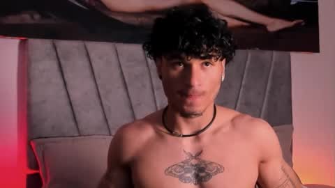 Thomas 3  JUST STAY AND BE MY LAST LOVE online show from 12/22/25, 02:30