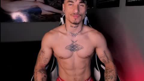 Snapshot of thomas_fit1 chatting on 06/14/26, 02:46 Thomas 3 JUST STAY AND BE MY LAST LOVE online show from 06/14/26, 02:46