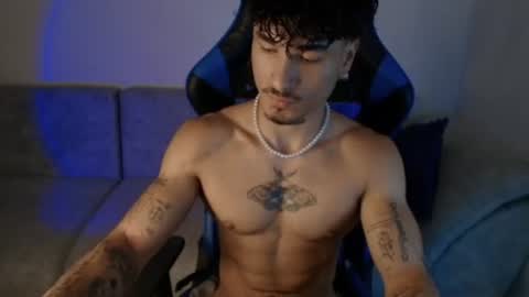 Snapshot of thomas_fit1 chatting on 07/04/26, 01:28 Thomas 3 JUST STAY AND BE MY LAST LOVE online show from 07/04/26, 01:28