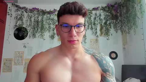 Thomas Grey online show from 02/12/25, 10:04